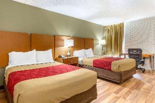 Lodge Econo Creedmoor