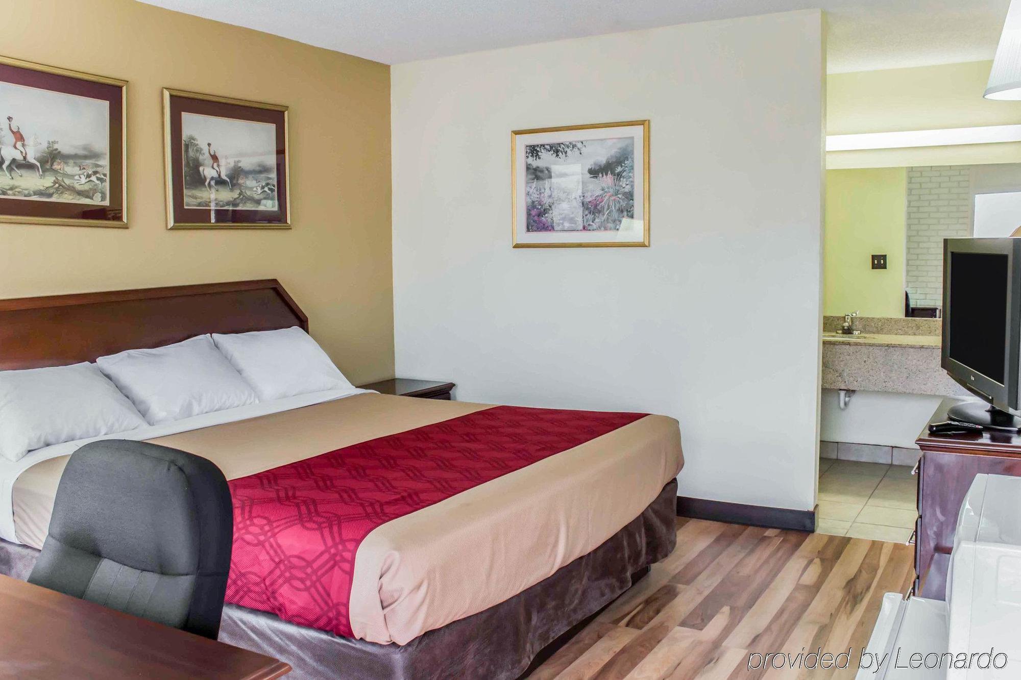 Econo Lodge Creedmoor
